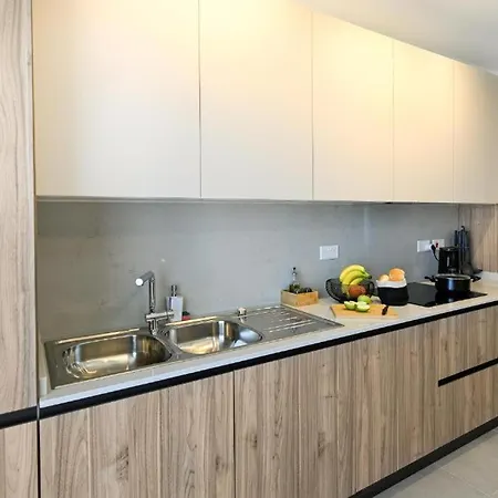 Luxury Valley Views B11 *
