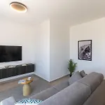 Luxury Valley Views B11 자프라