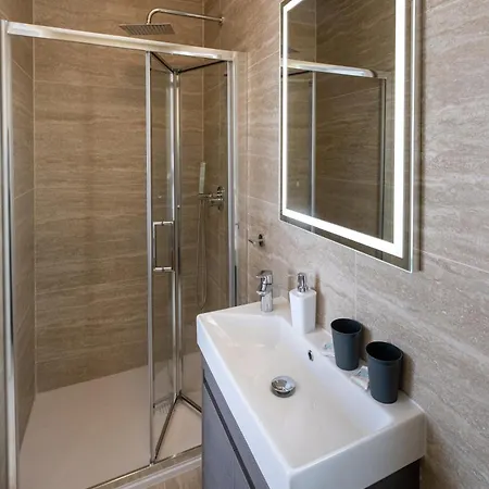 Luxury Valley Views B11