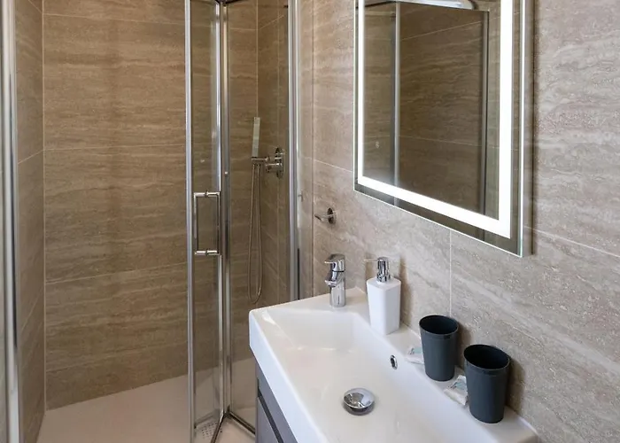 Luxury Valley Views B11