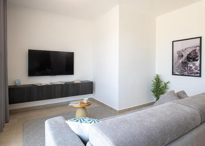 Luxury Valley Views B11 *