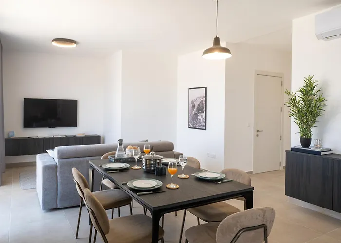 Luxury Valley Views B11 *